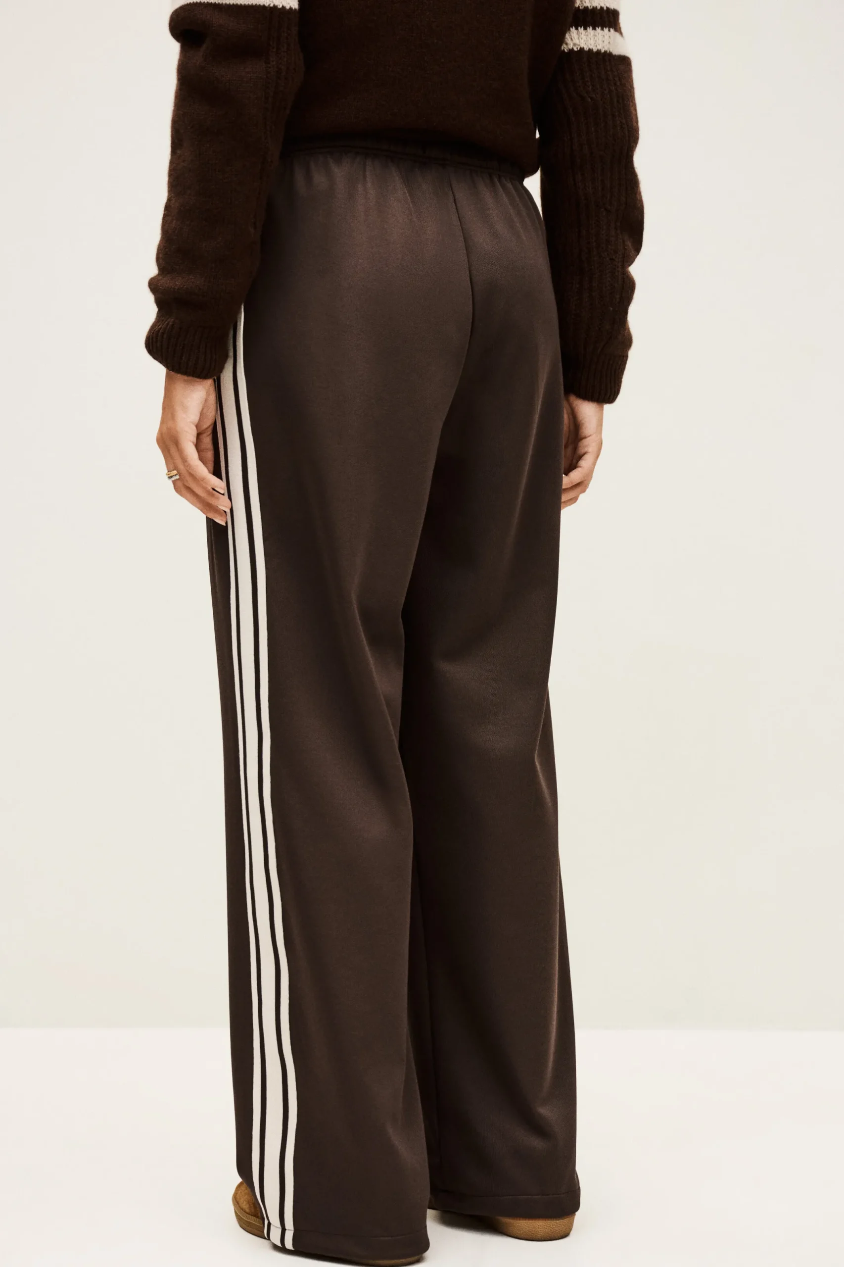 JOSHUA sweatpants
