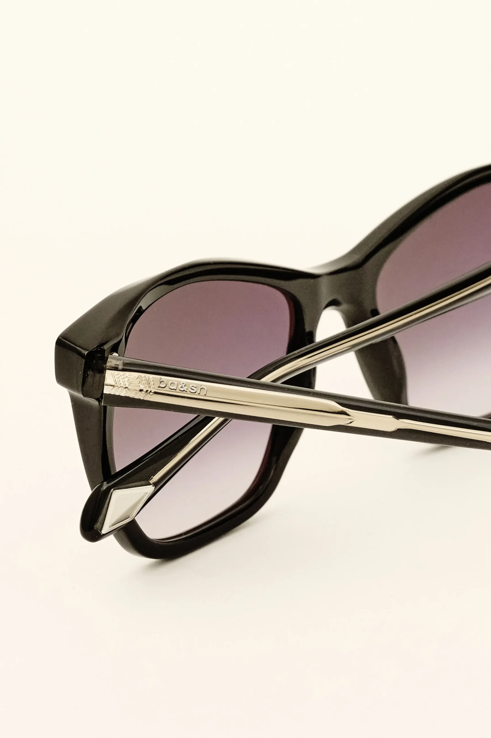 LAMIA sunglasses