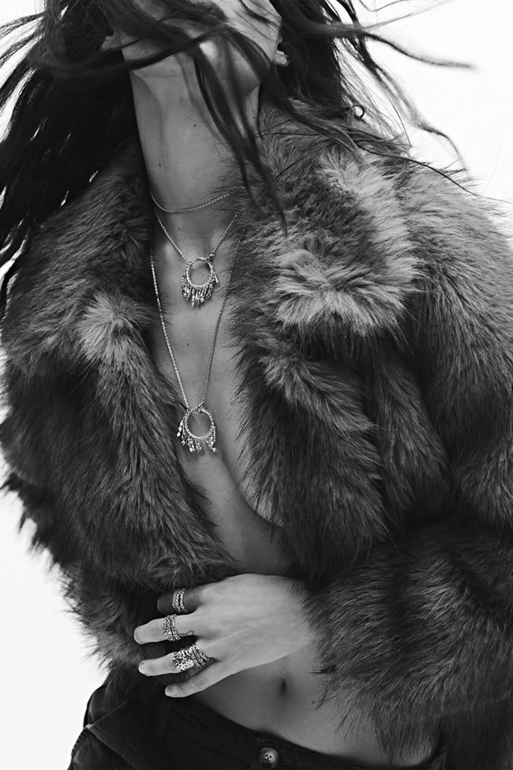 LINA long ring necklace