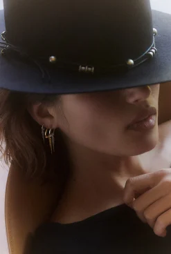 OLIVIA earring