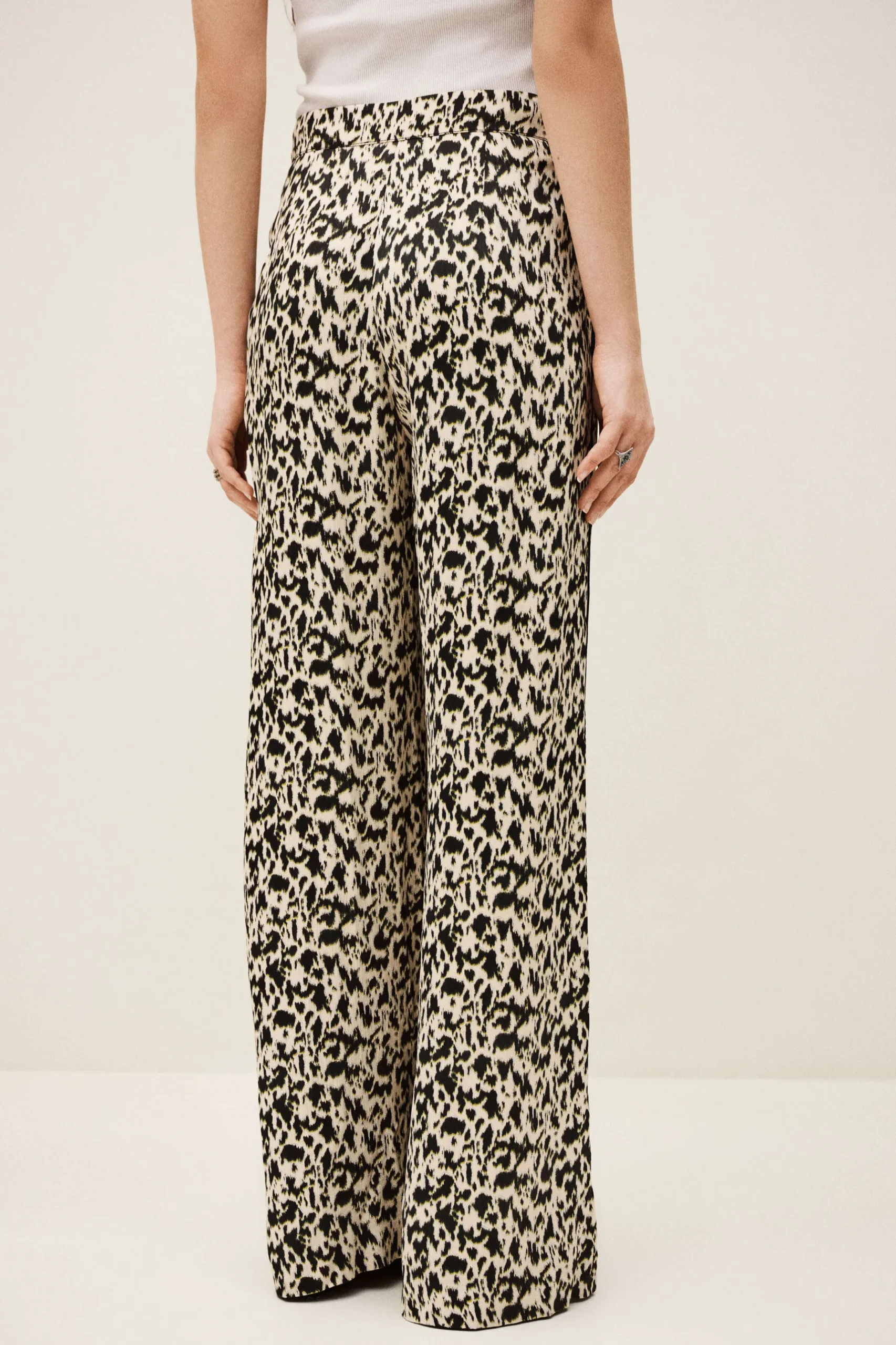 PLYDE loose-fit patterned pants