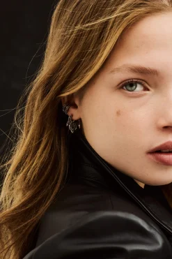 PRUNE silver ear cuff
