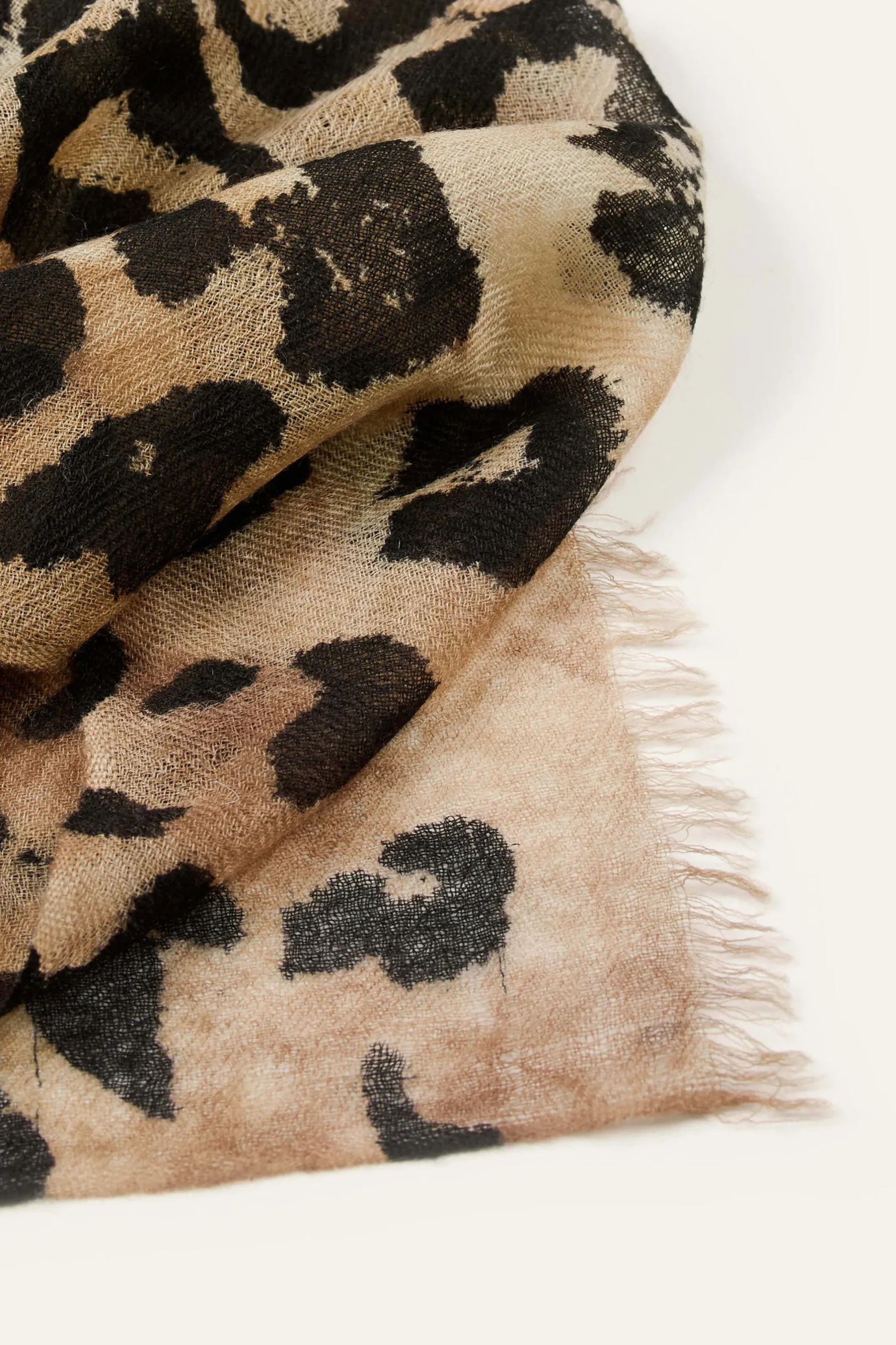 SELENE Wool scarf