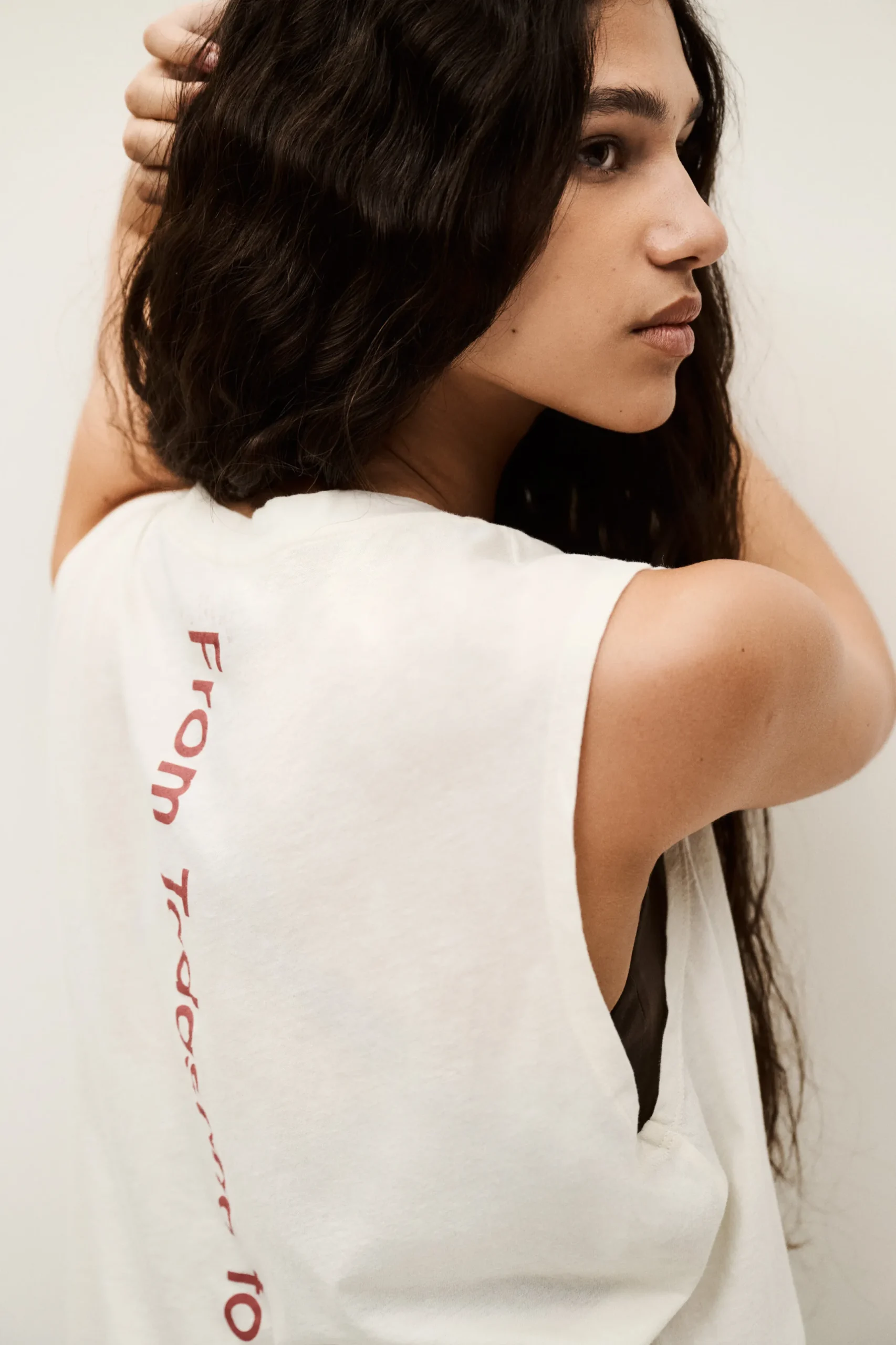 SHAVA sleeveless T-shirt