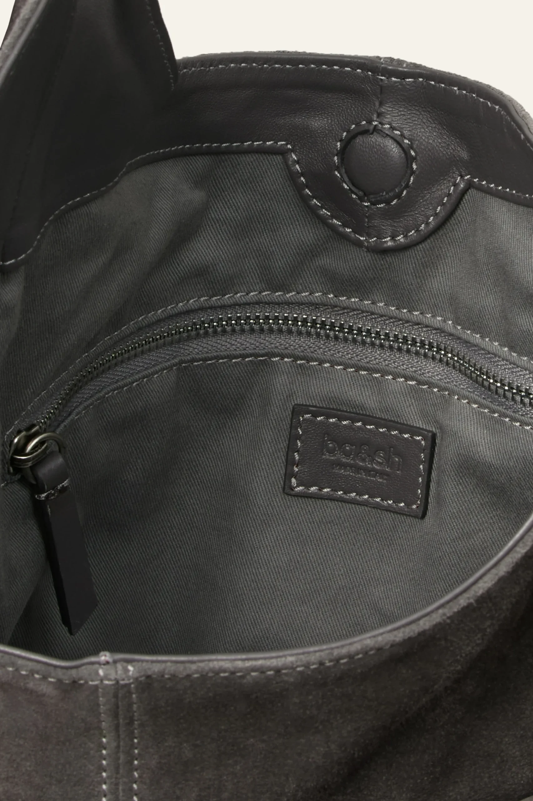 YOUYOU multi-pocket bucket bag